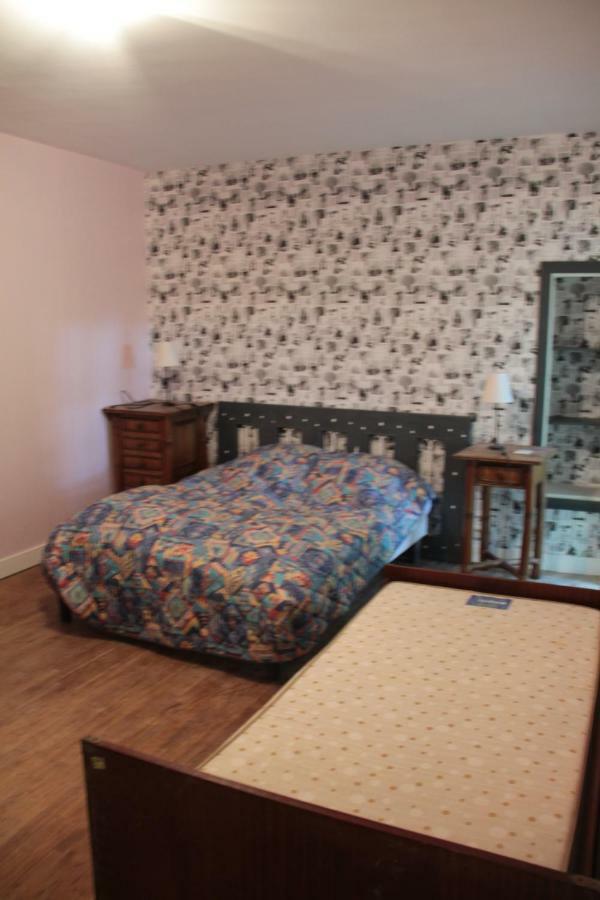 Le Logis De La Foret Hotel Sainte-Verge Luaran gambar